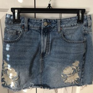 pac sun mini jean skirt